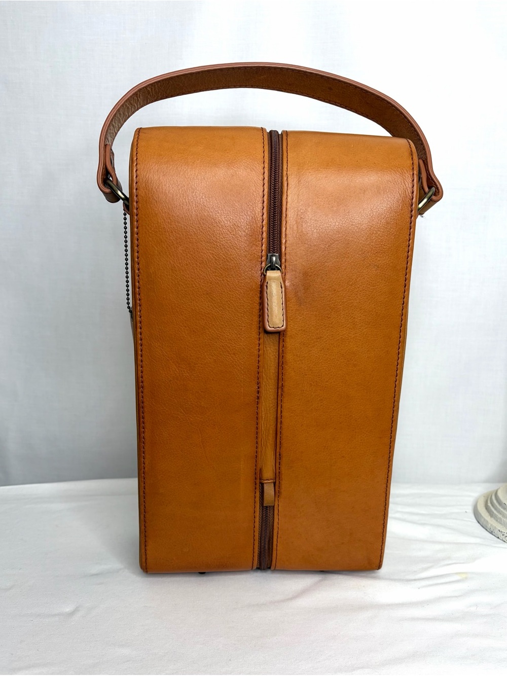 Clava Leather Two Bottle Wine Carrier - Tan - Picture 5 of 16
